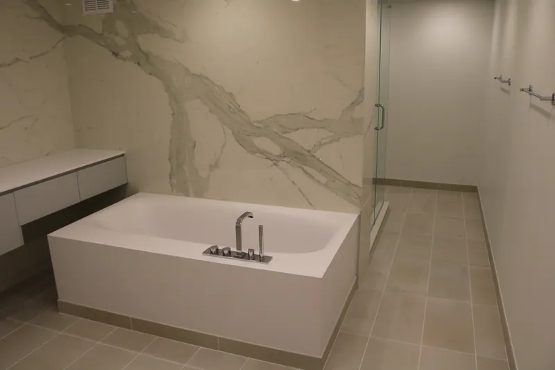 Apartment remodel in Chicago, IL by Dream Home Services