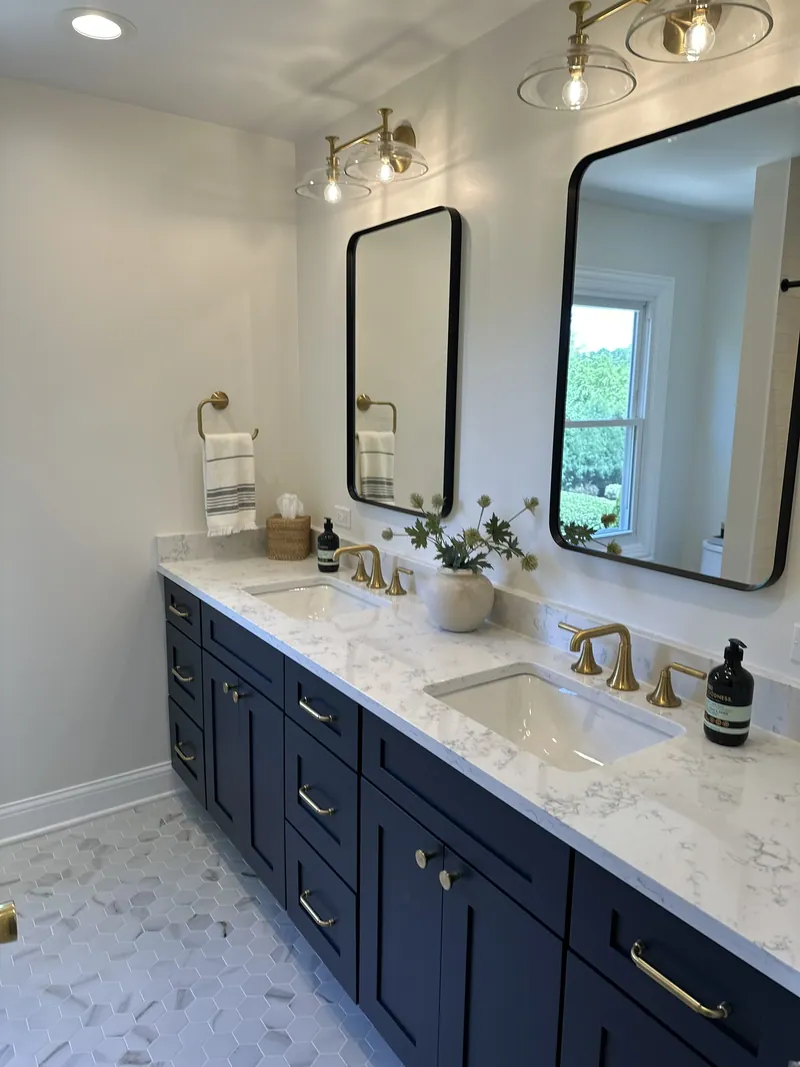 Bathroom remodel in Northbrook, IL by Dream Home Services