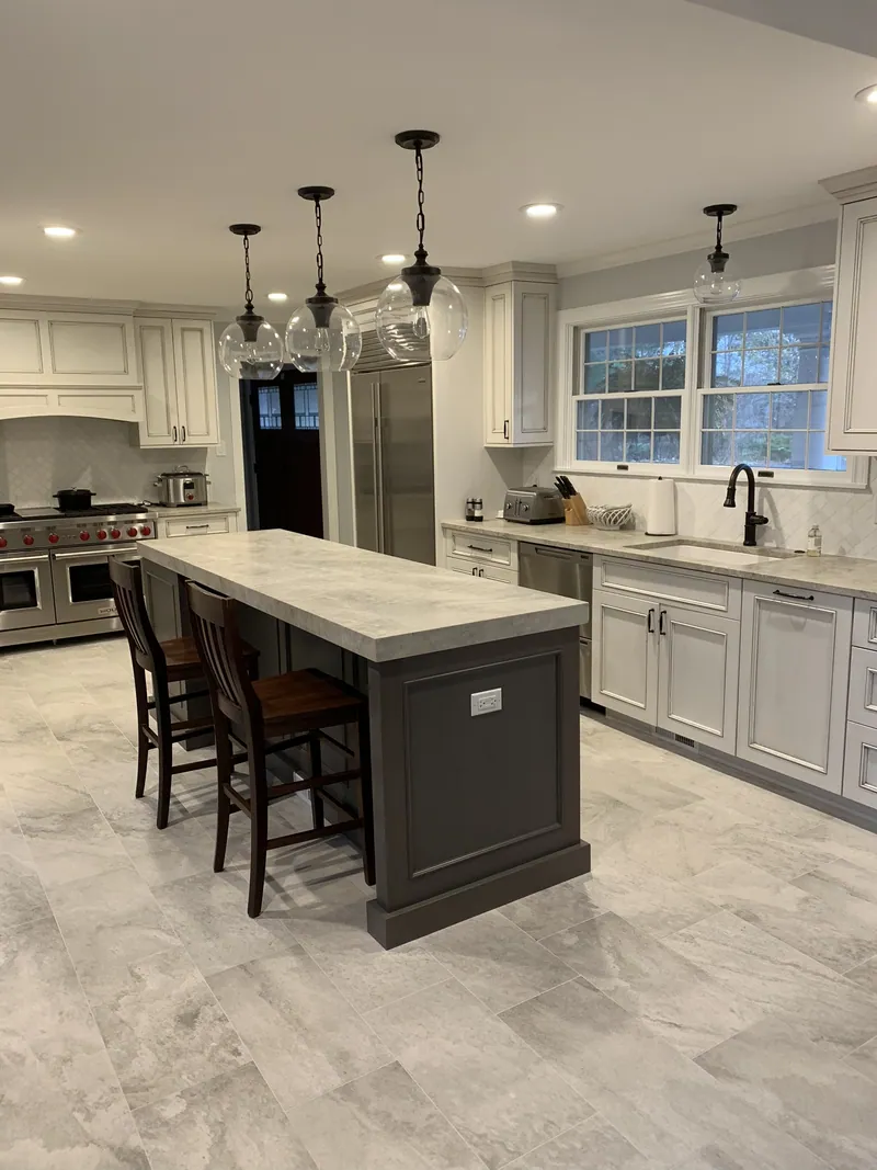 Kitchen remodel in Northfield, IL by Dream Home Services